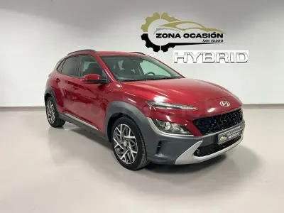 Usado Hyundai Kona 141 CV (103 kW) 2021 Granate SUV