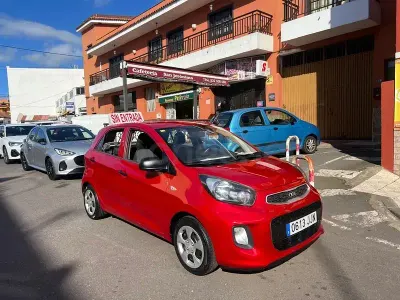 Usado Kia Picanto 85 CV (62 kW) 2015 Granate Utilitario