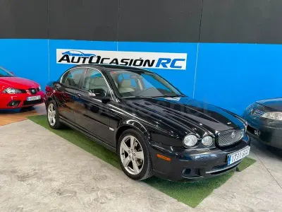 Usado Jaguar X-type Executive 145 CV (106 kW) 2008 Negro Berlina