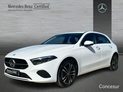 Usado Mercedes A180 115 CV (84 kW) 2025 Blanco Berlina