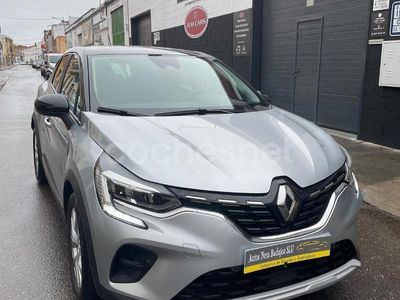 Usado Renault Captur Intens 100 CV (73 kW) 2020 Gris / plata SUV