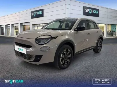 Usado Fiat 600 La Prima 111 CV (81 kW) 2025 Gris SUV