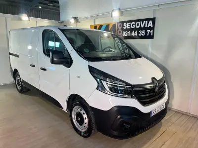 Usado Renault Trafic 120 CV (88 kW) 2019 Blanco Monovolumen
