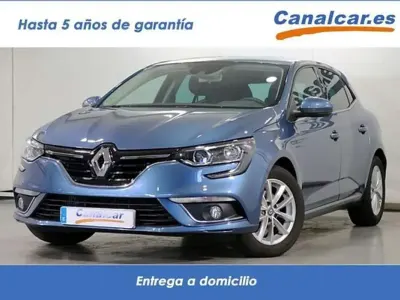 Usado Renault Mégane IV 131 CV (96 kW) 2018 Azul Berlina
