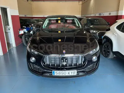 Usado Maserati Levante GranLusso 275 CV (202 kW) 2019 Negro SUV