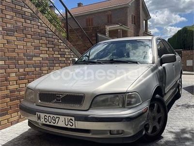 Begagnad Volvo S40 137 HK (100 kW) 1997 Grå Sedan