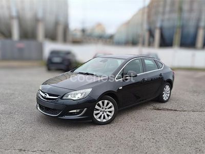Usado Opel Astra Excellence 136 CV (100 kW) 2015 Negro Berlina