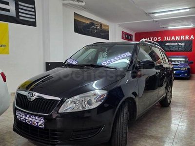 Usado Skoda Fabia Ambition 90 CV (66 kW) 2015 Negro Familiar