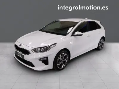 Usado Kia Ceed 136 CV (100 kW) 2020 Blanco Utilitario
