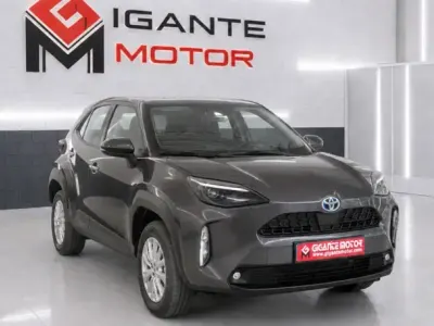 Occasion Toyota Yaris Cross Business Edition 116 PK (85 kW) 2021 Grijs SUV