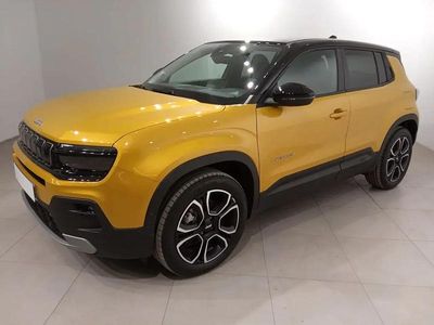 Begagnad Jeep Avenger EV Summit 114 kW (156 HK) 2024 Gul SUV