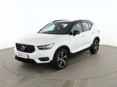 Usado Volvo XC40 R-Design 211 CV (155 kW) 2020 Blanco SUV