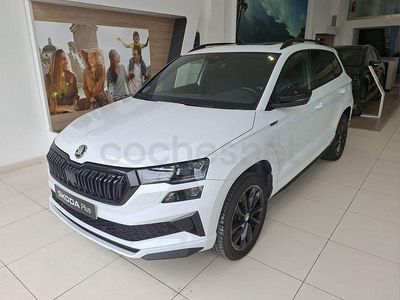 Usado Skoda Karoq SportLine 150 CV (110 kW) 2022 Blanco SUV
