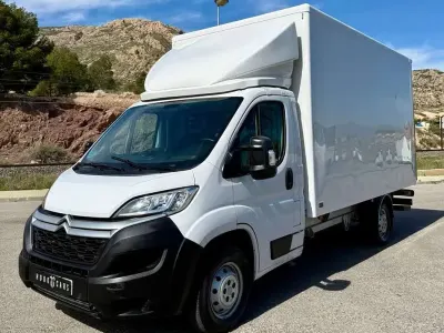 Usado Citroën Jumper 165 CV (121 kW) 2022 Blanco Monovolumen