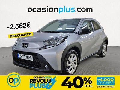 Usado Toyota Aygo X Play 72 CV (52 kW) 2024 Gris SUV