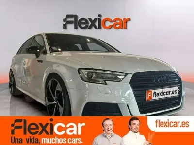 Usado Audi A3 Attraction 110 CV (80 kW) 2016 Blanco Utilitario
