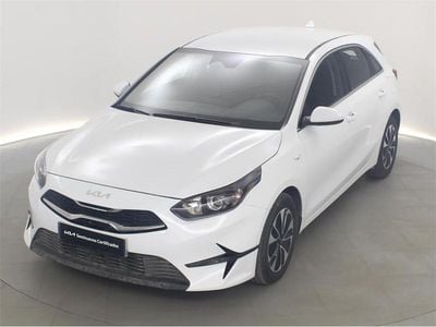 Blanco Usado 2025 Kia Ceed Utilitario | 21.995 € (Precio justo)
