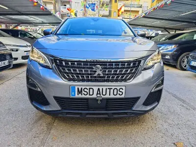 Usado Peugeot 3008 Active 130 CV (95 kW) 2020 Gris / plata SUV