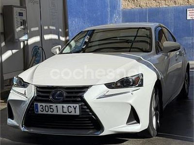 Blanco Usado 2019 Lexus IS300h Executive Line Berlina | 18.500 €