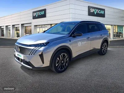 Usado Peugeot 5008 GT 145 CV (106 kW) 2025 Gris SUV