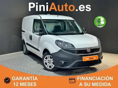 Usado Fiat Doblò 95 CV (69 kW) 2021 Blanco Monovolumen