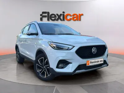 Usado MG ZS Luxury 111 CV (81 kW) 2024 Blanco SUV