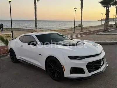 Usado Chevrolet Camaro 432 CV (317 kW) 2015 Blanco Coupe