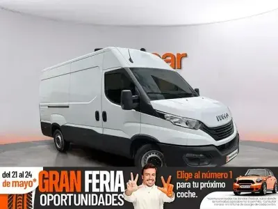 Usado Iveco Daily 156 CV (114 kW) 2023 Blanco Berlina