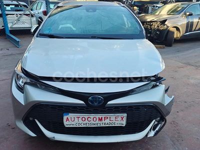 Usado Toyota Corolla Business Edition 122 CV (89 kW) 2021 Gris / plata Familiar