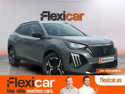 Usado Peugeot 2008 Allure 100 CV (73 kW) 2024 Gris SUV