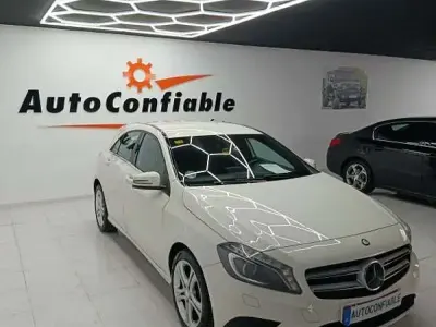 Usado Mercedes A180 AMG 109 CV (80 kW) 2013 Blanco Utilitario