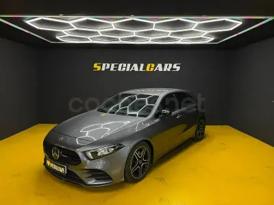 Usado Mercedes A180 116 CV (85 kW) 2022 Gris / plata Berlina