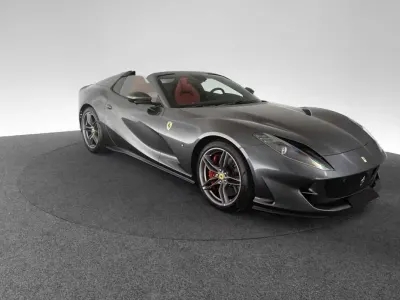 Usado Ferrari 812 799 CV (587 kW) 2022 Gris Descapotable