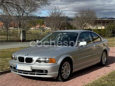Gris / plata Usado 2001 BMW 318 Coupe | 5990 € (Un poco caro)