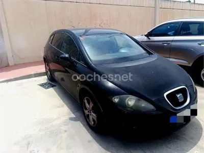 Usado Seat Leon Reference 105 CV (77 kW) 2008 Negro Utilitario