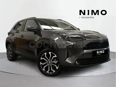 Usado Toyota Yaris Cross Style 116 CV (85 kW) 2022 Gris / plata SUV