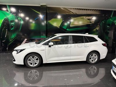 Usado Toyota Corolla Active 122 CV (89 kW) 2020 Blanco Familiar