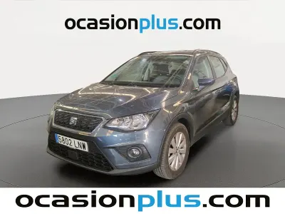Usado Seat Arona Style 110 CV (80 kW) 2021 Gris SUV
