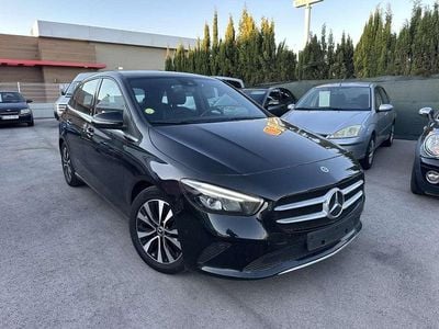 Usado Mercedes B180 Business 116 CV (85 kW) 2022 Negro Utilitario