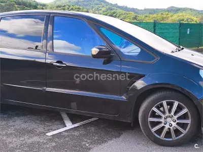 Używany Ford S-MAX Titanium 140 KM (102 kW) 2008 Czarny Minivan