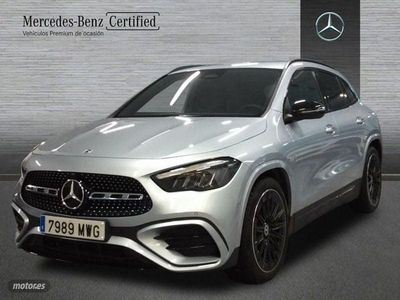 Usado Mercedes GLA200 AMG line 150 CV (110 kW) 2024 Plata hightech SUV