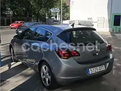 Usado Opel Astra Sport 115 CV (84 kW) 2010 Gris / plata Berlina