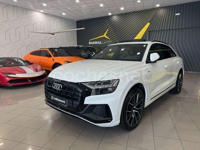 Begagnad Audi Q8 S-line plus 286 HK (210 kW) 2022 Vit SUV