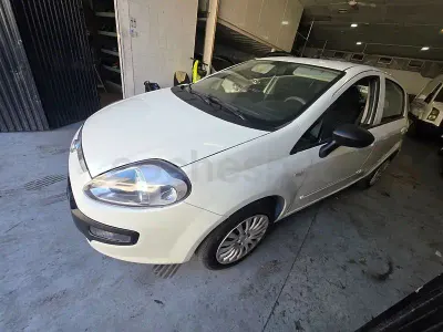 Usado Fiat Punto Evo Emotion 95 CV (69 kW) 2012 Blanco Utilitario