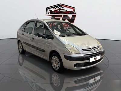 Usado Citroën Xsara Picasso 110 CV (80 kW) 2006 Gris / plata Monovolumen