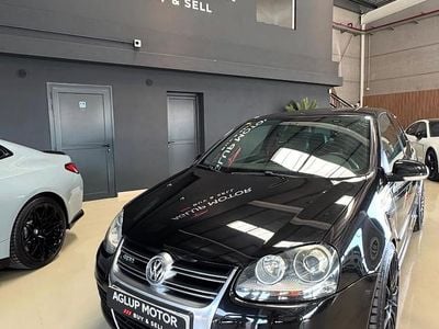 Usado VW Golf V R 250 CV (183 kW) 2007 Negro Utilitario