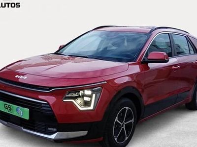 Rojo Usado 2025 Kia Niro SUV | 23.999 € (Buen precio)