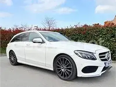 Usado Mercedes C220 AMG 170 CV (125 kW) 2017 Blanco Familiar