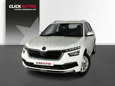 Usado Skoda Kamiq Ambition 110 CV (80 kW) 2023 Blanco SUV