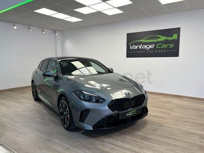 Usado BMW 120 Comfort Edition 163 CV (119 kW) 2025 Gris / plata Utilitario